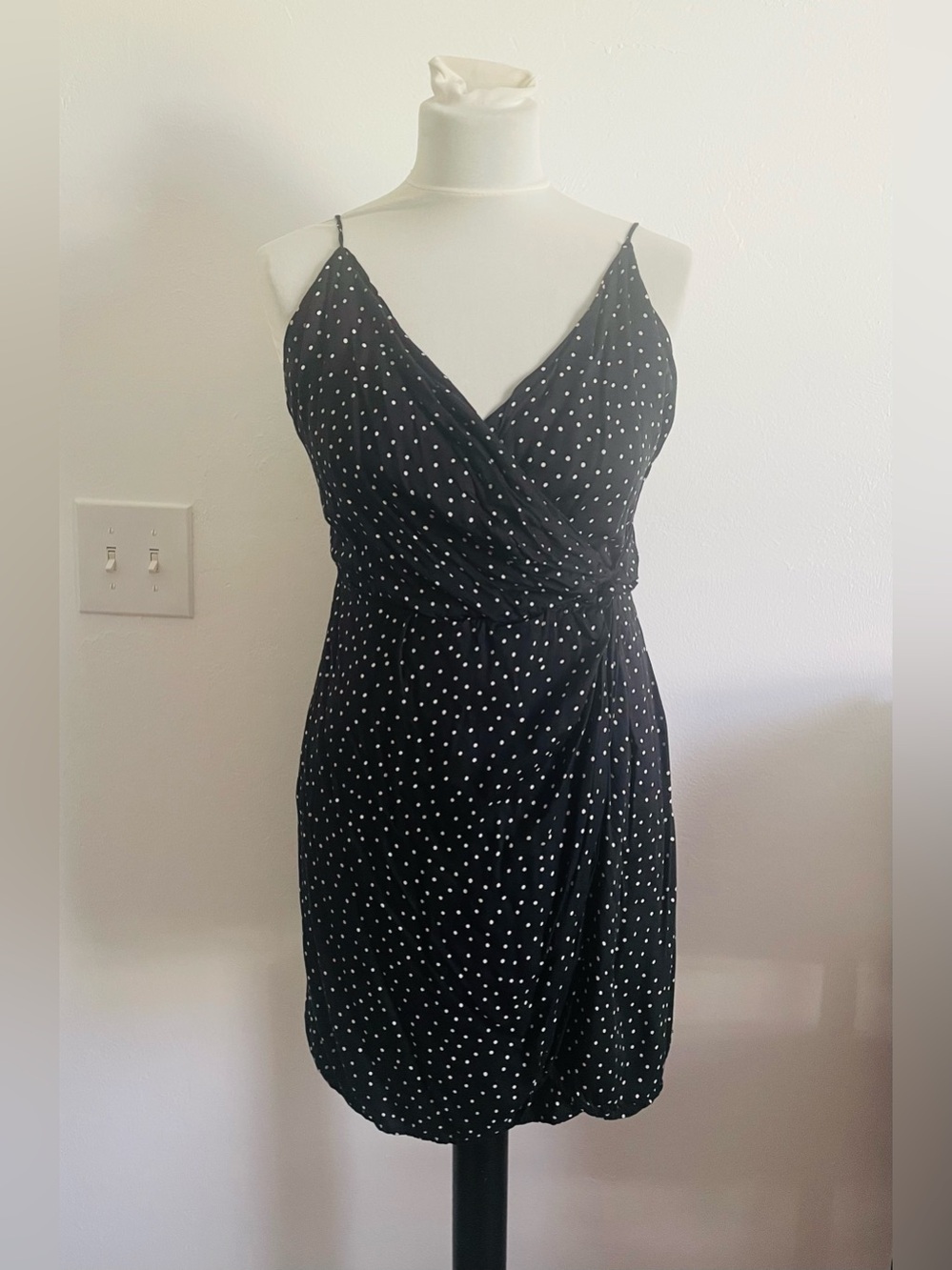 Volcom Women Wrap Mini Dress M Black Polka Dot Sleeveless Summer Date Night